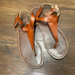 Universal Thread Brown Leather Flat Sandals – Size 9
